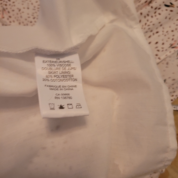 (Sz.28) White Dress with Pink & Black - Picture 4 of 4